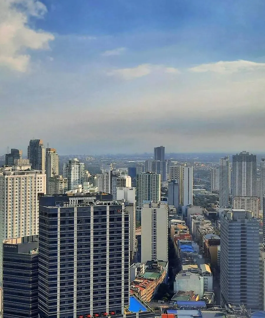 City Skyline View 53F-Air Residences Manila